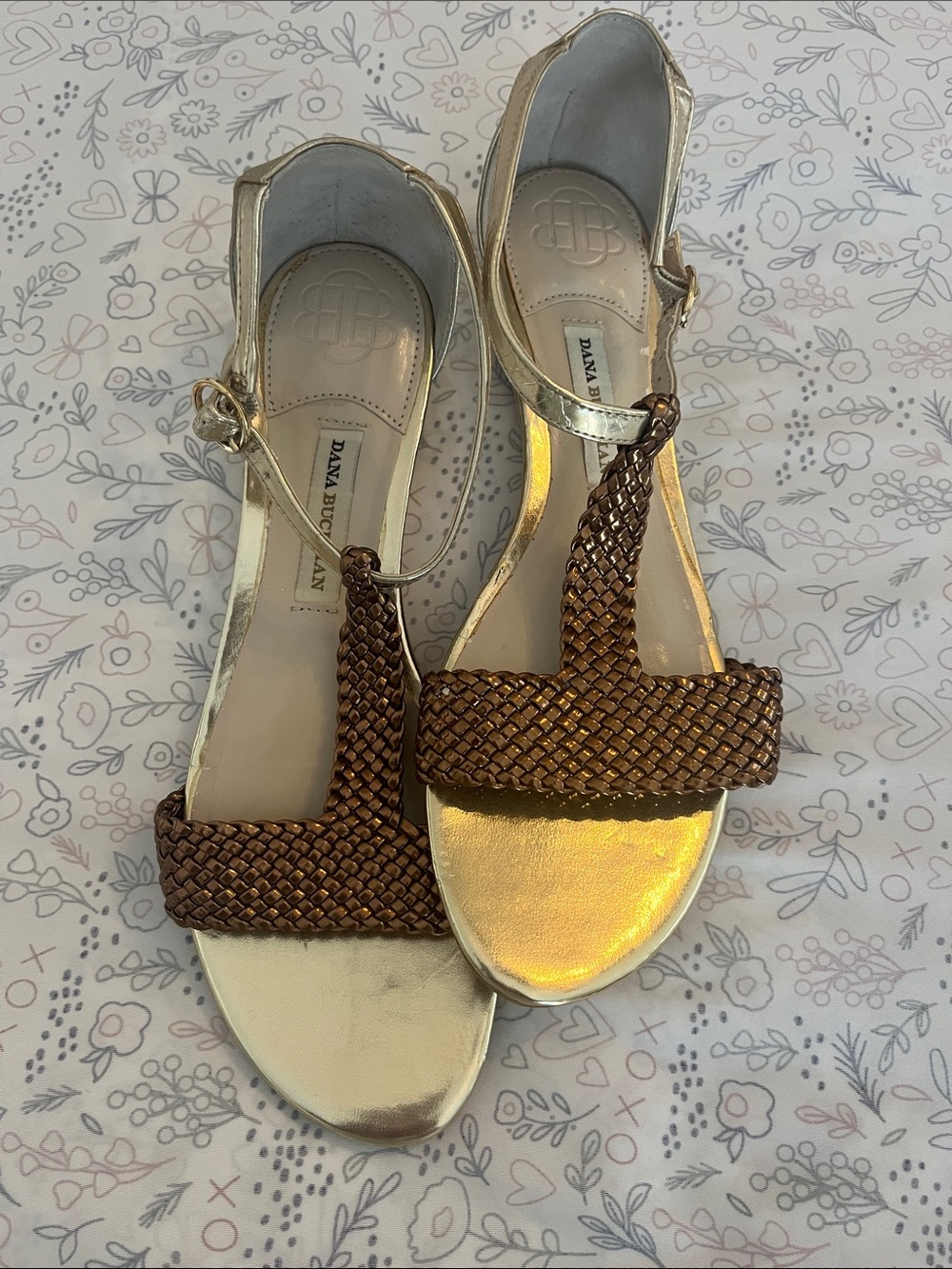 Dana Buchman Metallic Gold T-Strap Sandals with Metallic Woven Straps